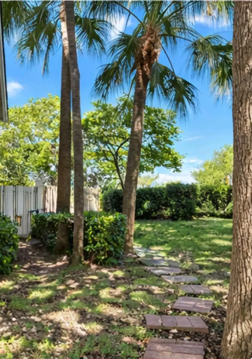 1125 Butternut Ln, Hollywood, FL 33019 - #2