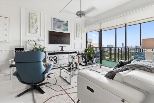 20301 W Country Club Dr #PH24, Aventura, FL 33180