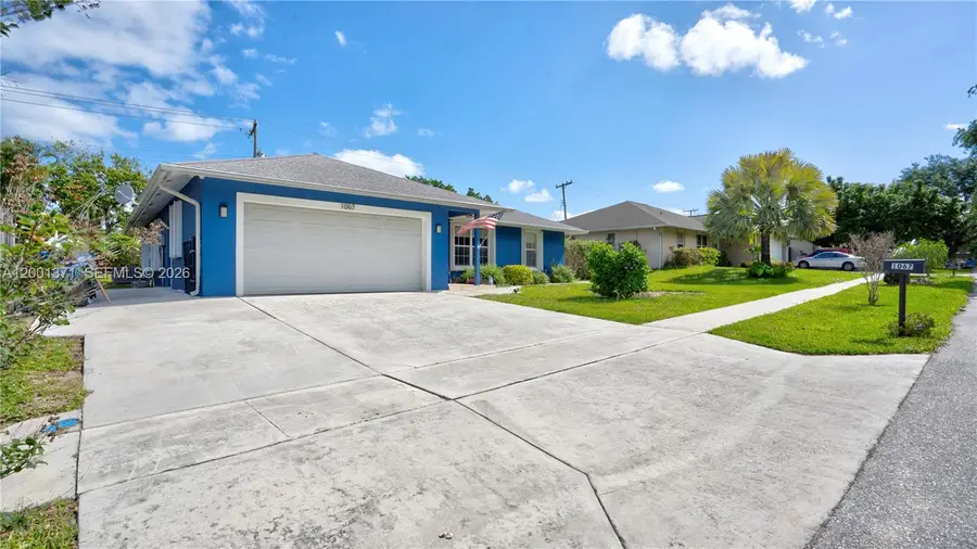 1067 Julia Heights Dr, Lantana, FL 33462 - #2