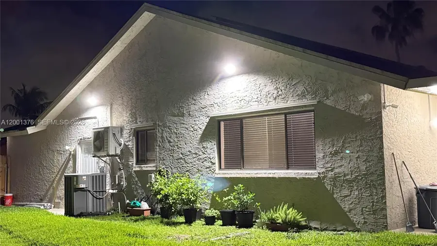 5421 NW 84th Ave, Lauderhill, FL 33351 - #3