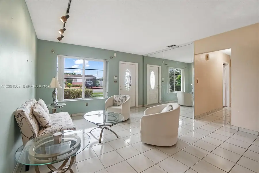 3240 SW 96th Ave, Miami, FL 33165 - #2