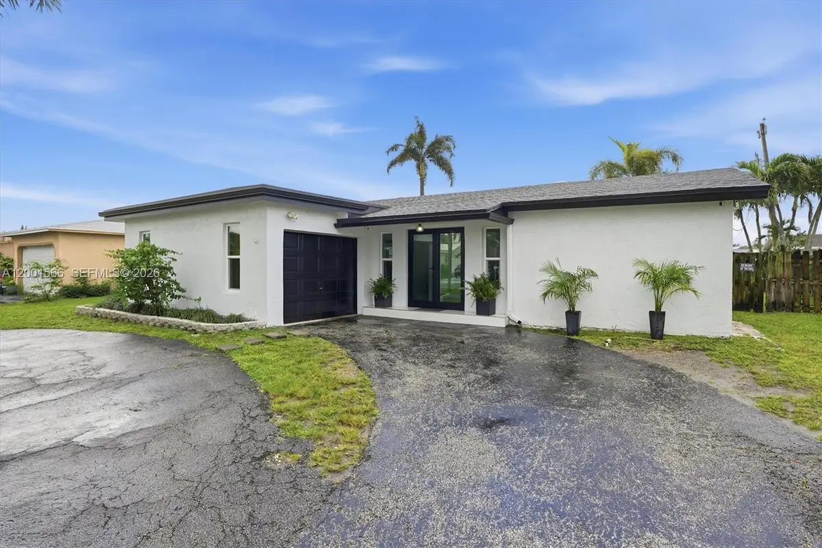 11920 NW 31st Pl, Sunrise, FL 33323 - #1