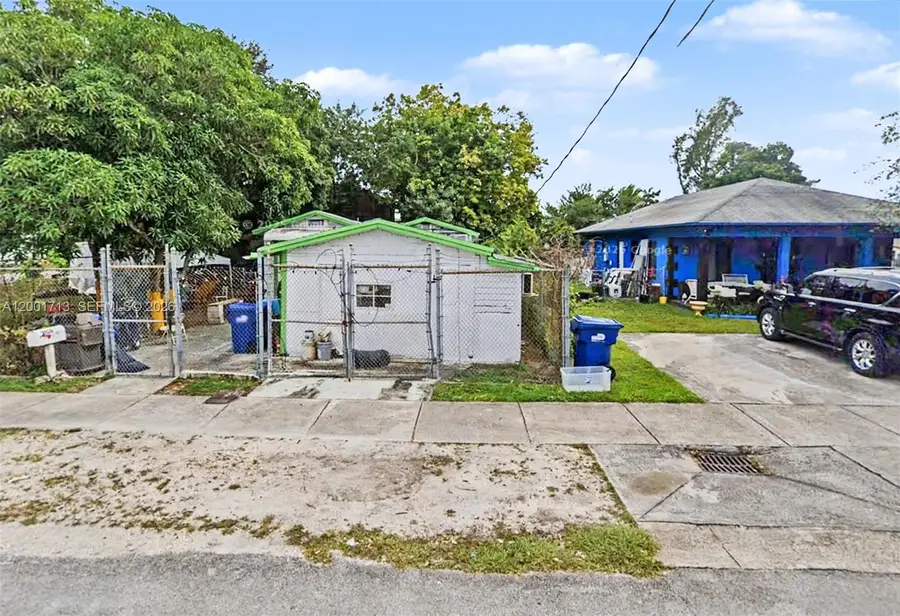 2106 NW 70th St, Miami, FL 33147 - #3