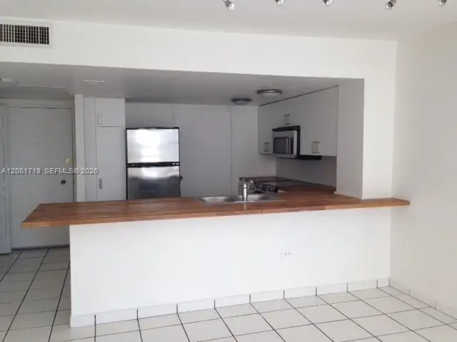 5555 Collins Ave #8S, Miami Beach, FL 33140 - #3