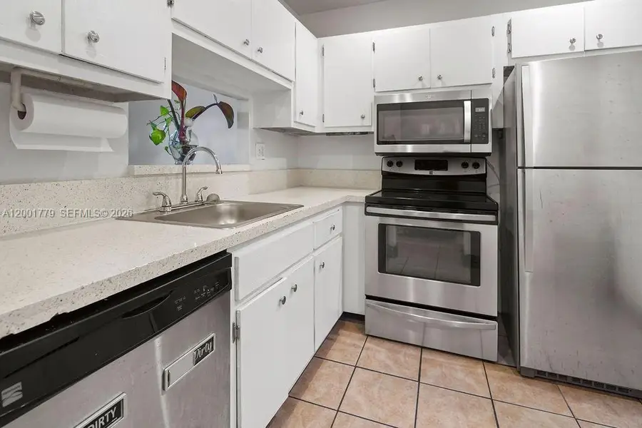 5121 W Oakland Park Blvd #109, Lauderdale Lakes, FL 33313 - #2