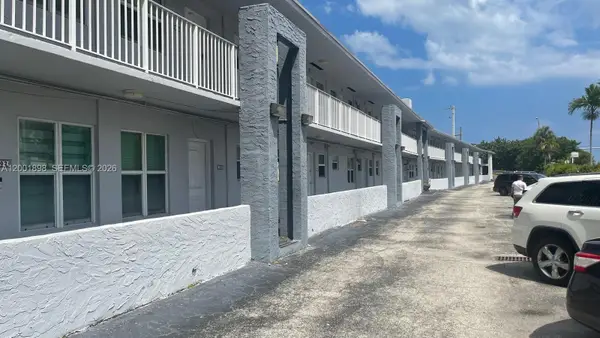 2225 NE 123rd St #204, North Miami, FL 33181