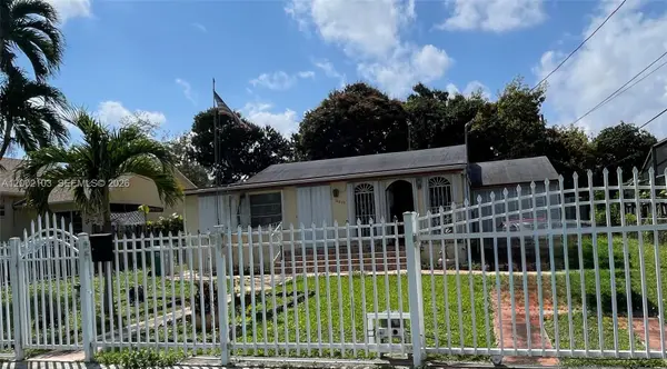 10820 NE 5th Ave, Miami, FL 33161