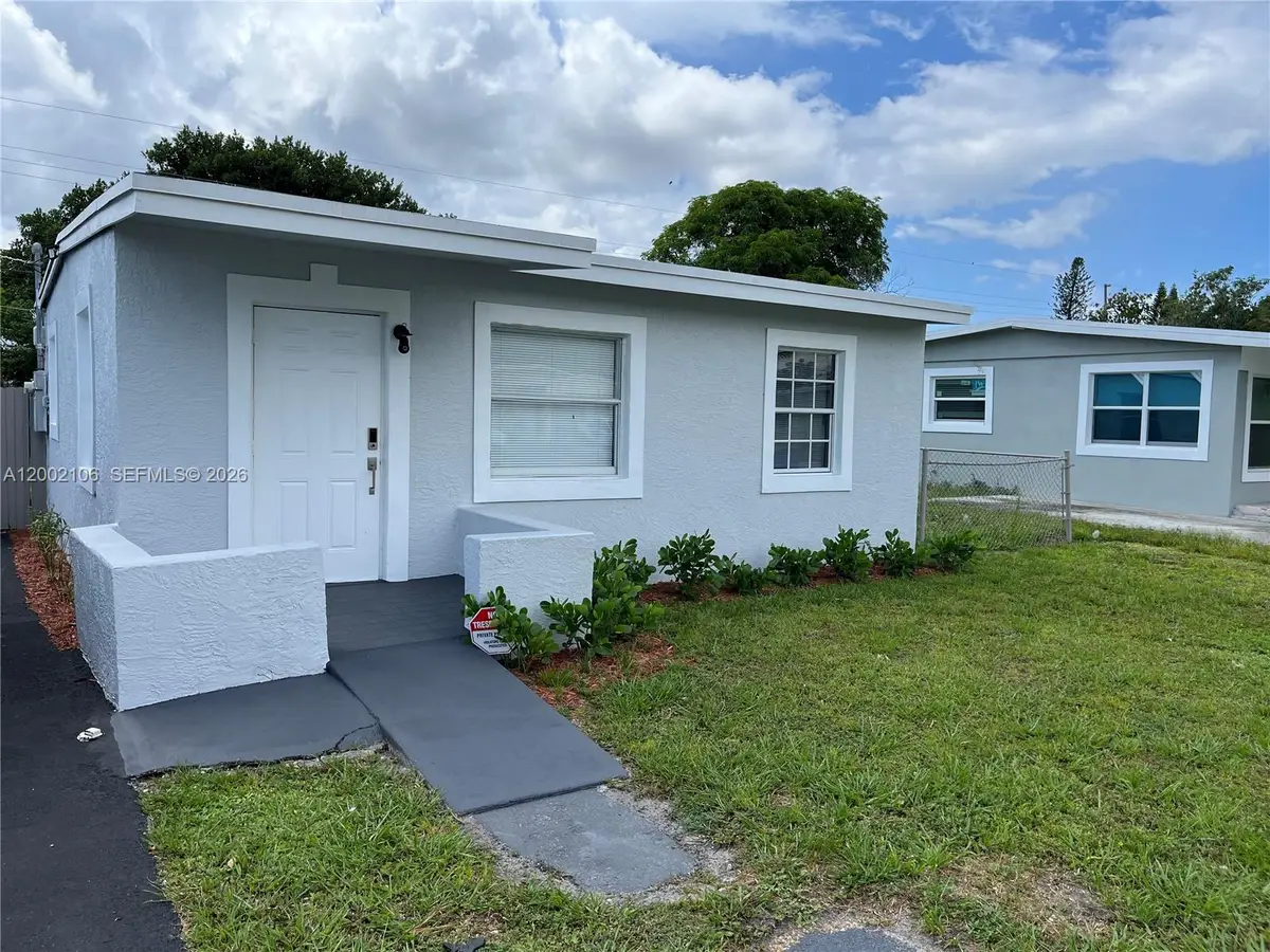 2726 NW 4th Ct, Pompano Beach, FL 33069 - #1