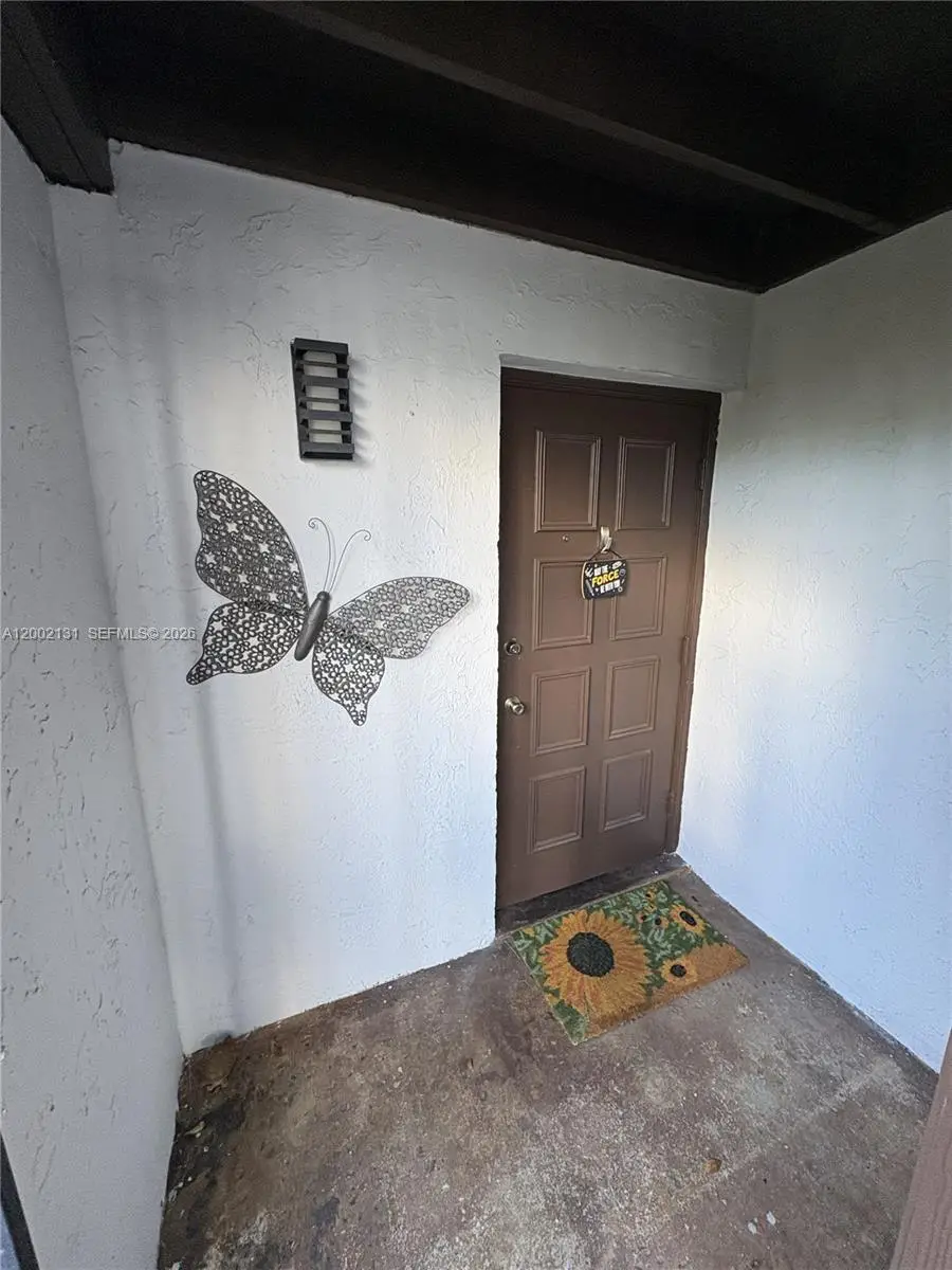 6530 Kendale Lakes Dr #1303, Miami, FL 33183 - #2