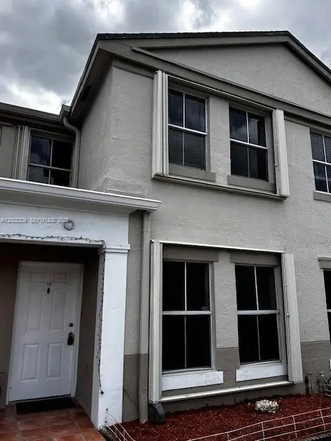 9189 Fontainebleau Blvd #510, Miami, FL 33172 - #1