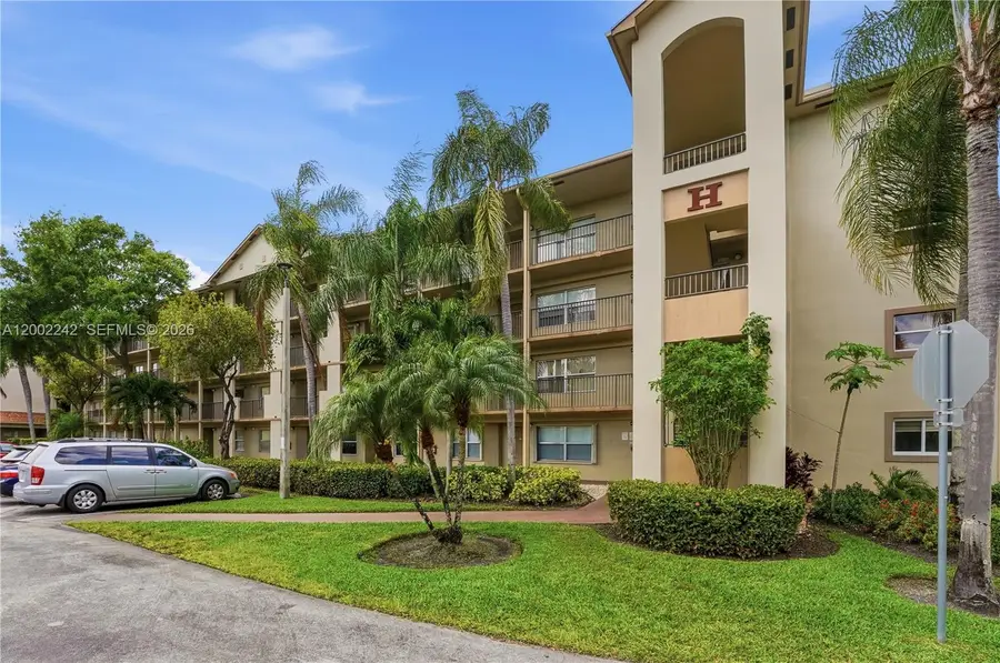 700 SW 137th Ave #215H, Pembroke Pines, FL 33027 - #2