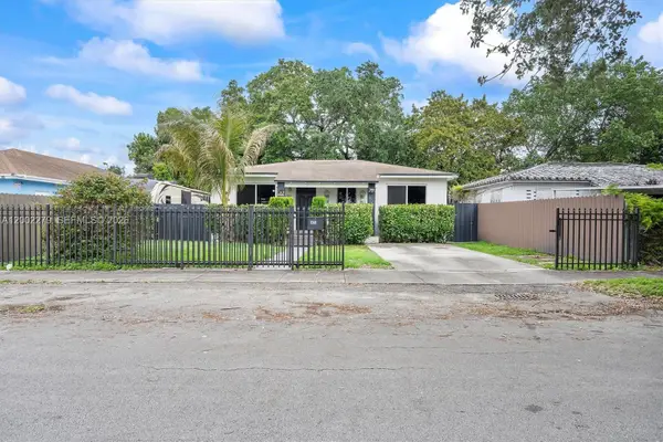 3249 NW 51st St, Miami, FL 33142