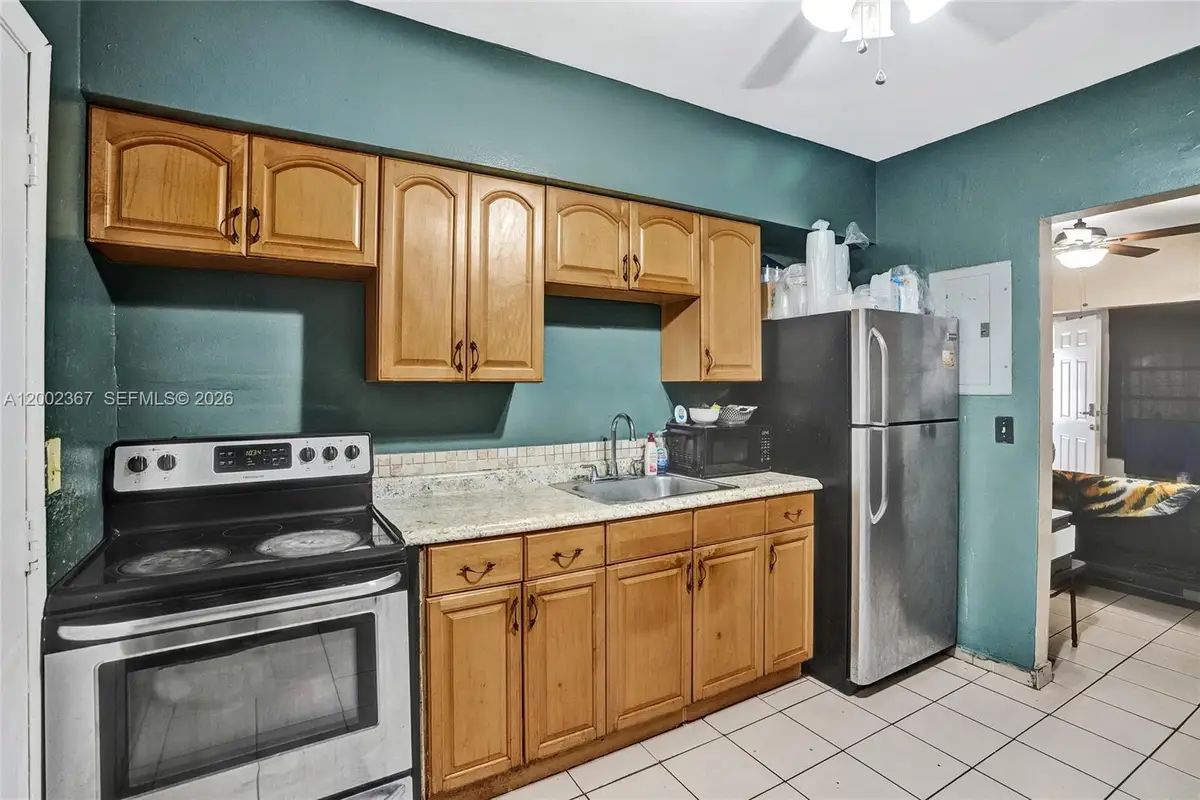 836 NW 101st St, Miami, FL 33150 - #1