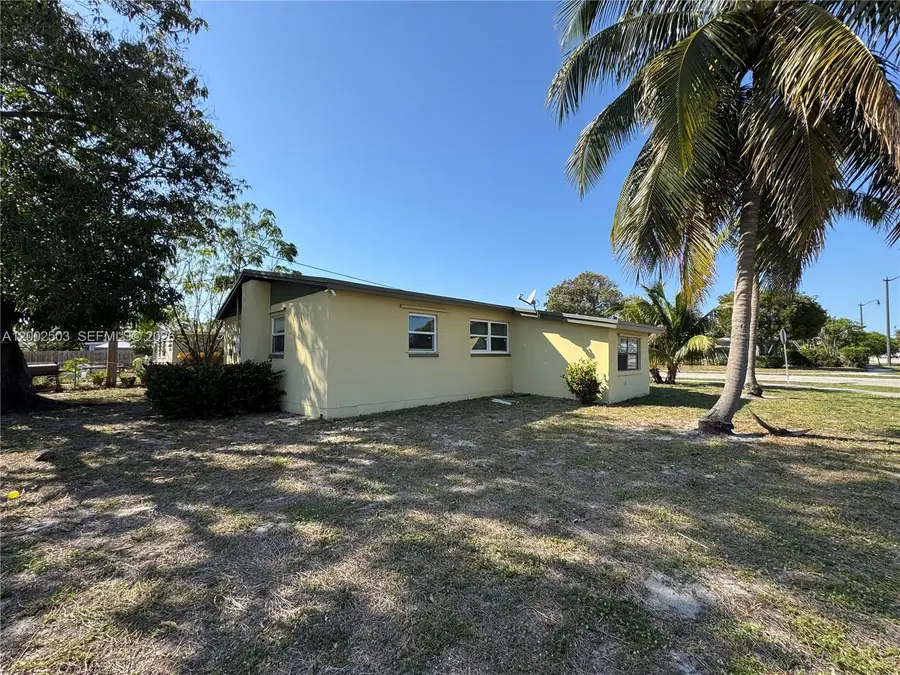 600 NW 19th St, Pompano Beach, FL 33060 - #2