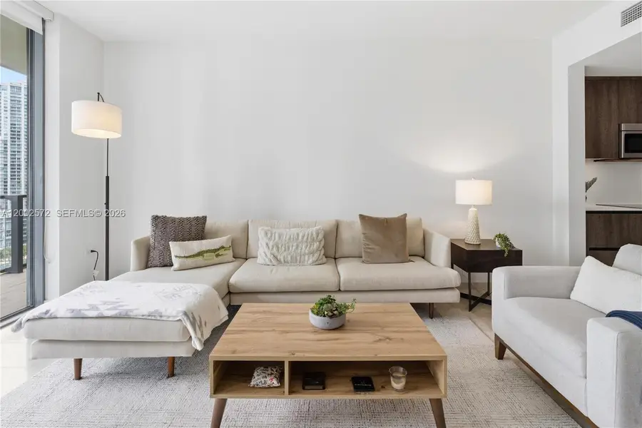 68 SE 6th St #1106, Miami, FL 33131 - #3