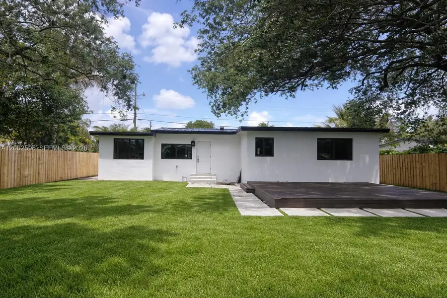 1242 NE 145th St, Miami, FL 33161 - #2