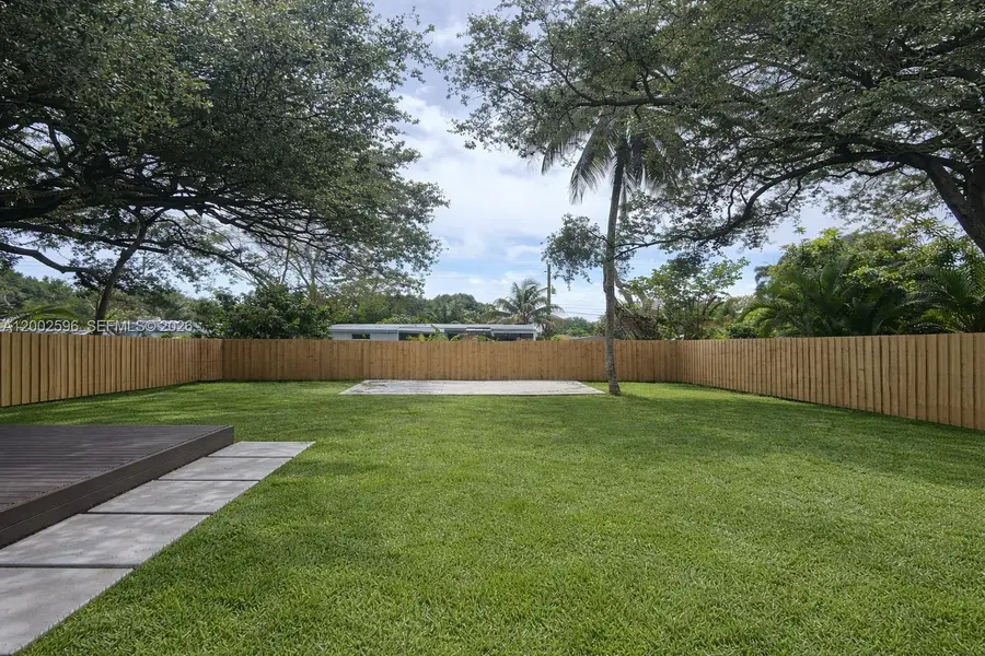 1242 NE 145th St, Miami, FL 33161 - #3