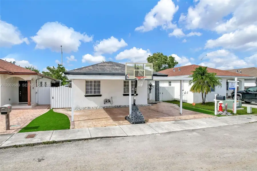 1381 W 30th St, Hialeah, FL 33012 - #2