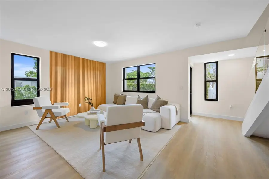 7996 Crespi Blvd, Miami Beach, FL 33141 - #3