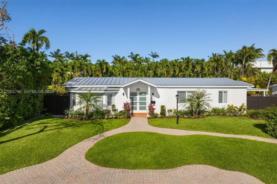 255 Ridgewood Rd, Key Biscayne, FL 33149 - #2