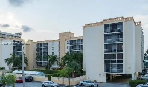 2935 NE 163rd St #4Q, North Miami Beach, FL 33160 - #2