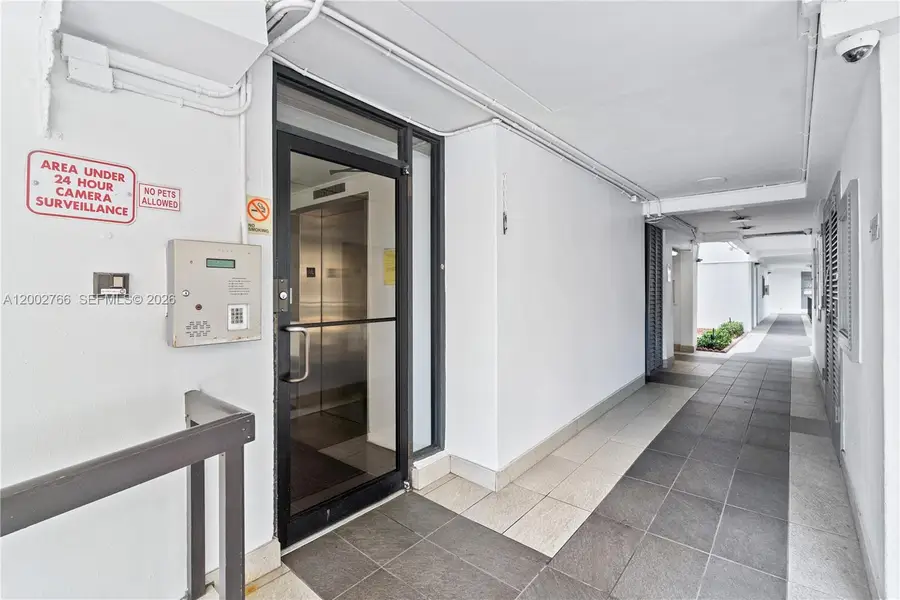 20500 W Country Club Dr #405, Aventura, FL 33180 - #3