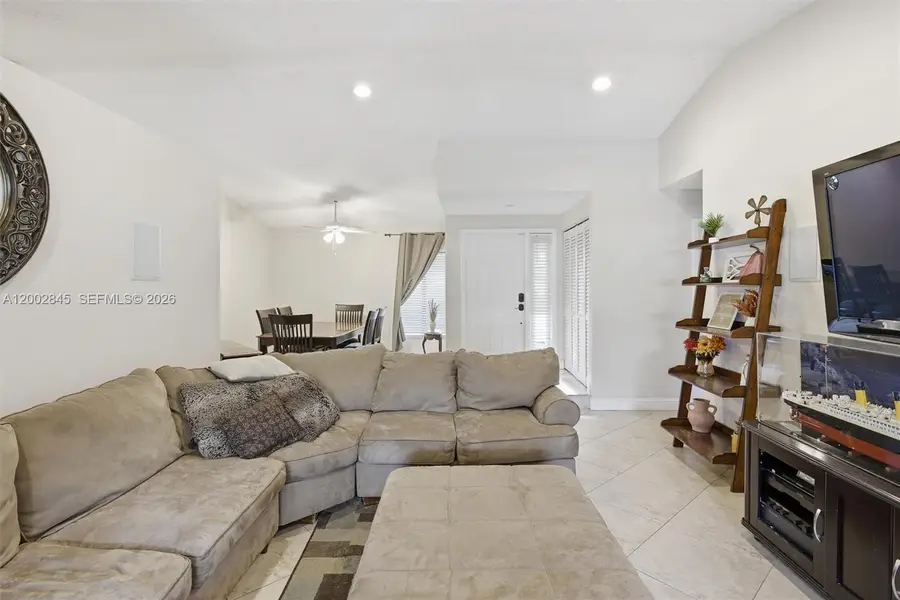 921 Monticello Ave, Davie, FL 33325 - #3