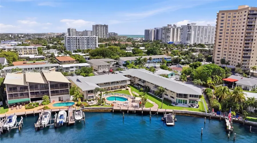 3216 SE 12th St #8, Pompano Beach, FL 33062 - #3