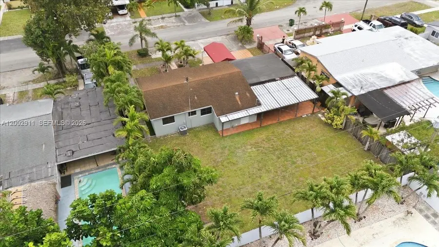687 W 39th Pl, Hialeah, FL 33012 - #2