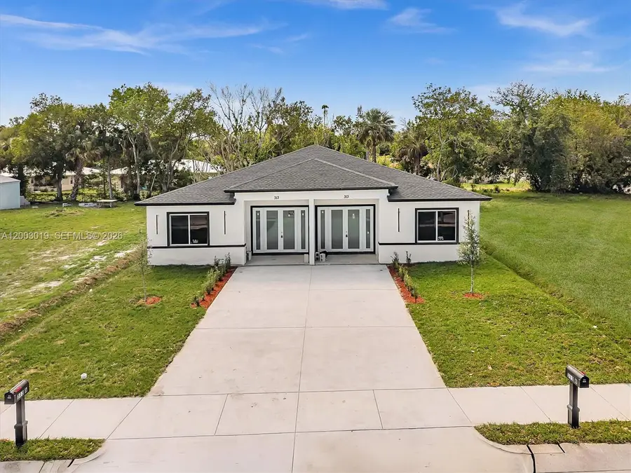 313 13th S St, Fort Pierce, FL 34950 - #2
