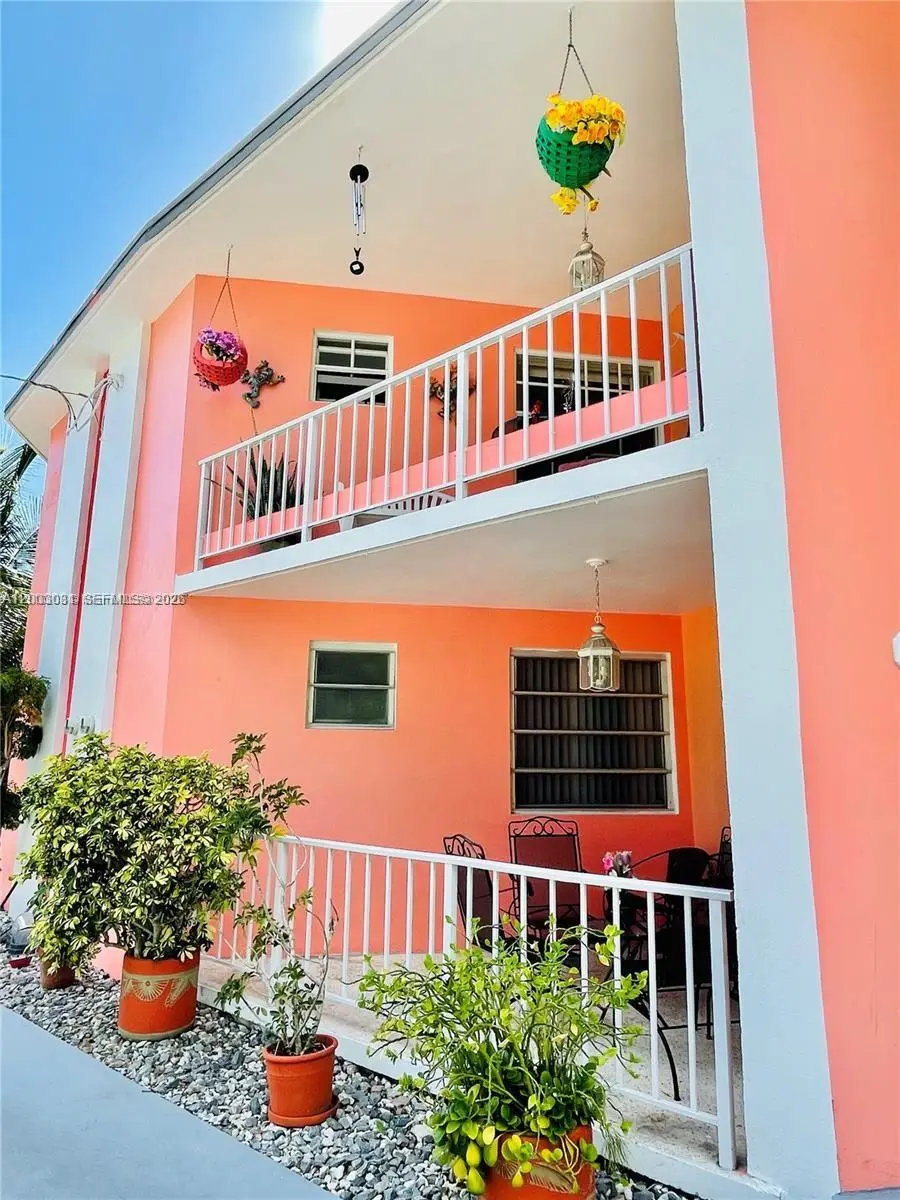 270 NW 34th Ter, Miami, FL 33127 - #2