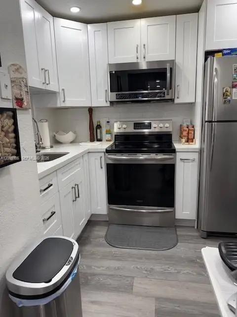 9350 Fontainebleau Blvd #413, Miami, FL 33172 - #1