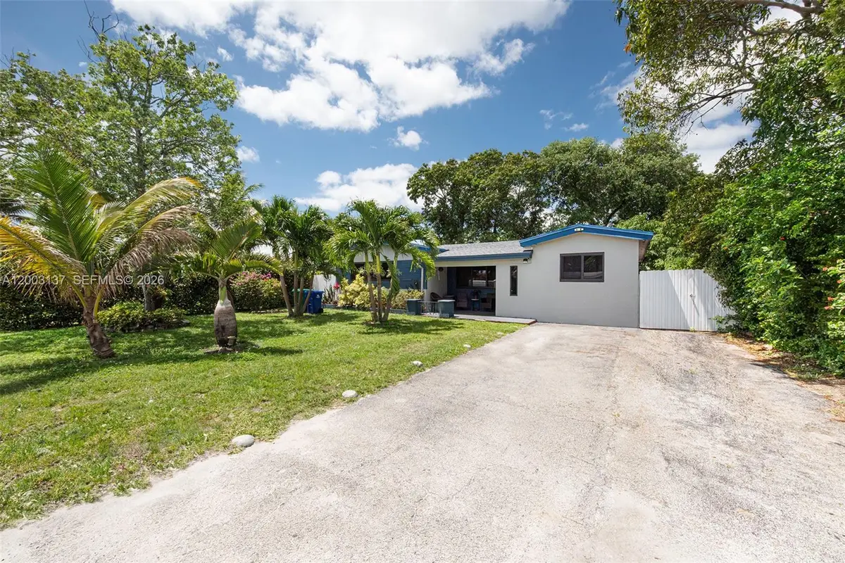 2630 Everglades Dr, Miramar, FL 33023 - #1