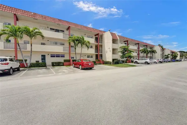 811 S Hollybrook Dr #207, Pembroke Pines, FL 33025