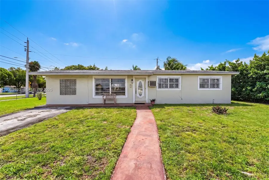 20621 NW 24th Ct, Miami Gardens, FL 33056 - #2