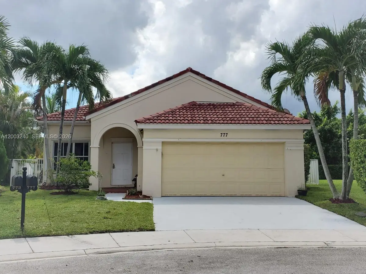 777 Tanglewood Cir, Weston, FL 33327 - #1
