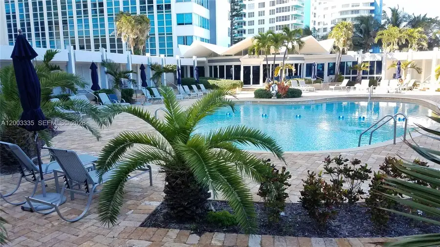 5055 Collins Ave #4C, Miami Beach, FL 33140 - #3