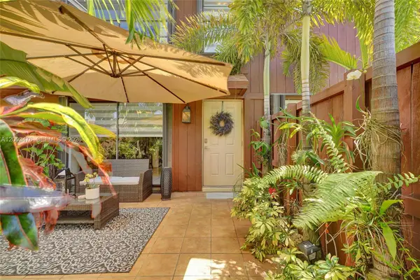 6554 SW 114th Pl #H74, Miami, FL 33173