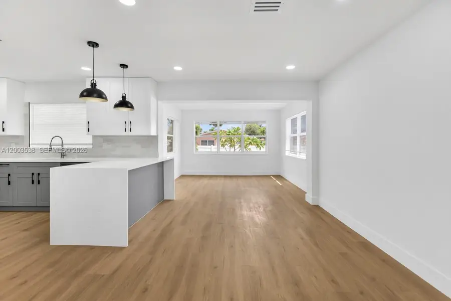 327 SE 2nd Ave, Dania Beach, FL 33004 - #3