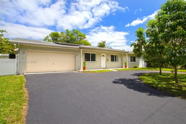 7481 NW 11th Pl, Plantation, FL 33313