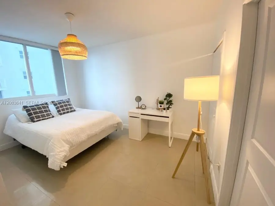 170 SE 14th St #1504, Miami, FL 33131 - #3