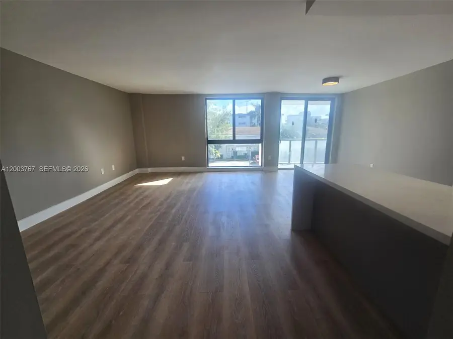 9800 W Bay Harbor Dr #305, Bay Harbor Islands, FL 33154 - #2