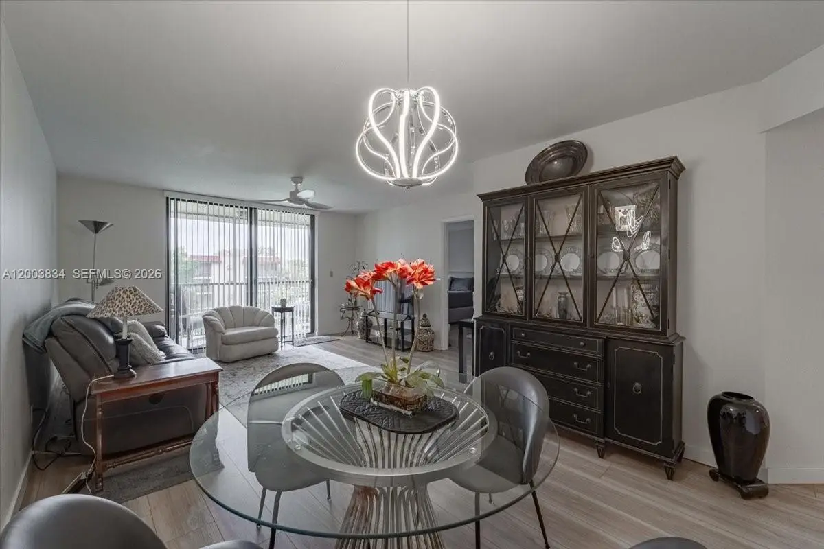 10501 W Broward Blvd #409, Plantation, FL 33324 - #1