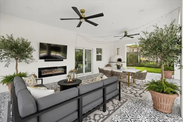 930 34th St, West Palm Beach, FL 33407