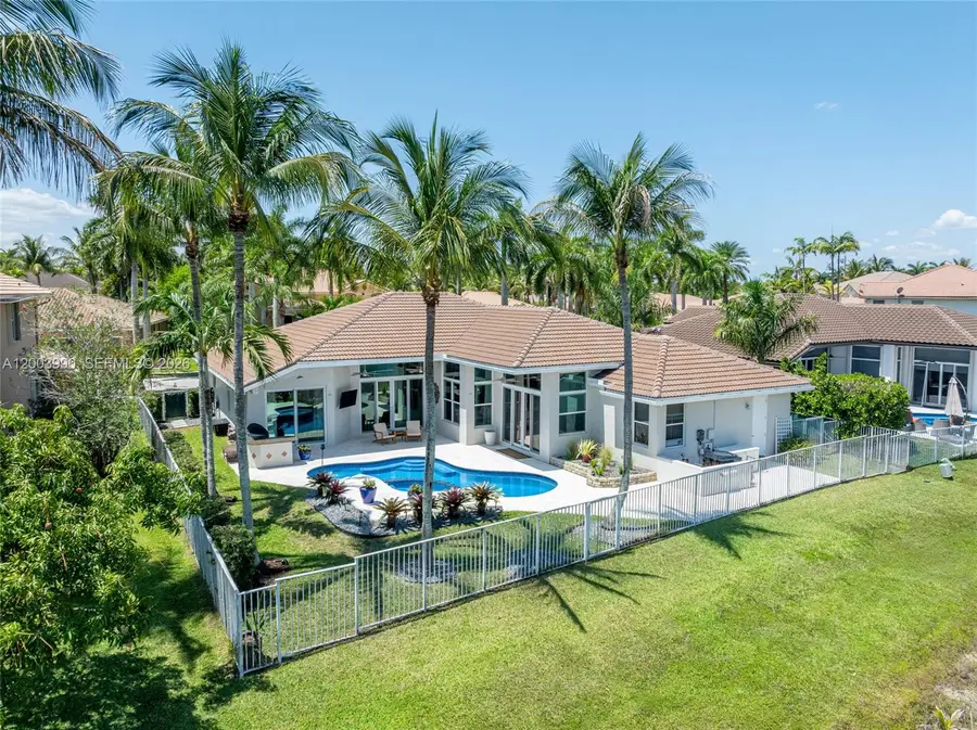 1776 Victoria Pointe Cir, Weston, FL 33327 - #2