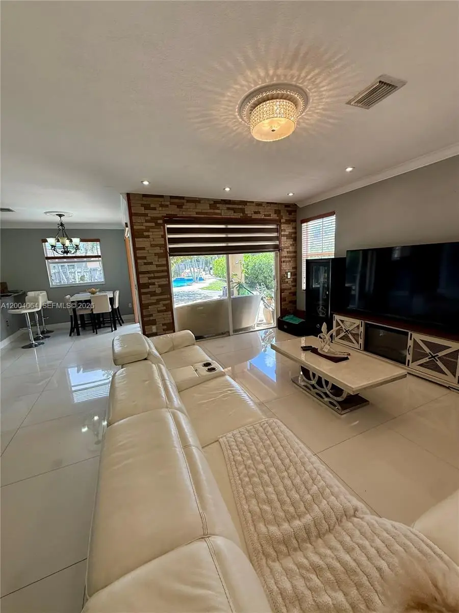 15465 SW 117th St, Miami, FL 33196 - #2