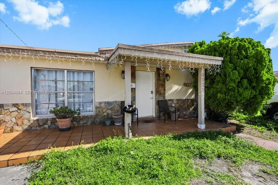 9025 SW 36th St, Miami, FL 33165 - #2
