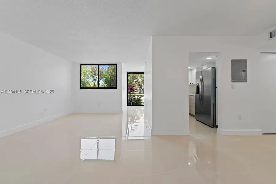 9440 W Flagler St #106, Miami, FL 33174 - #2