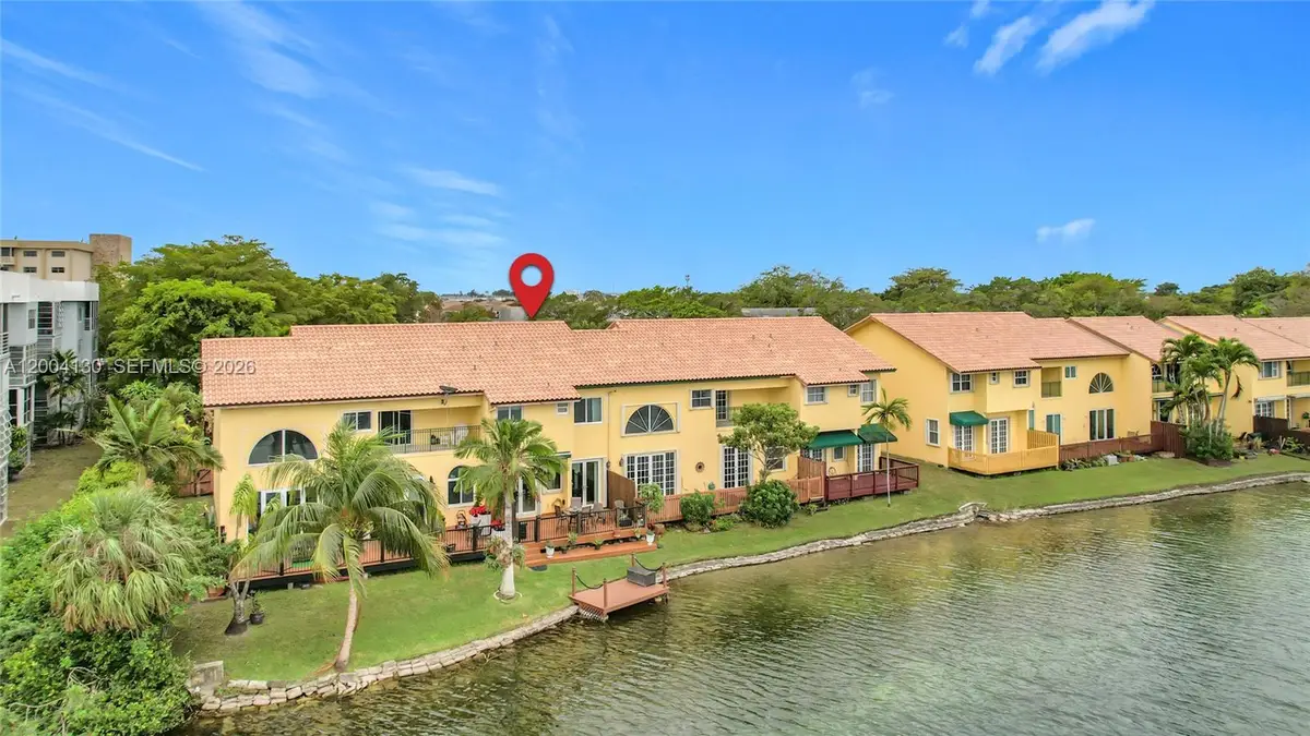 781 NE 195th St, Miami, FL 33179 - #1