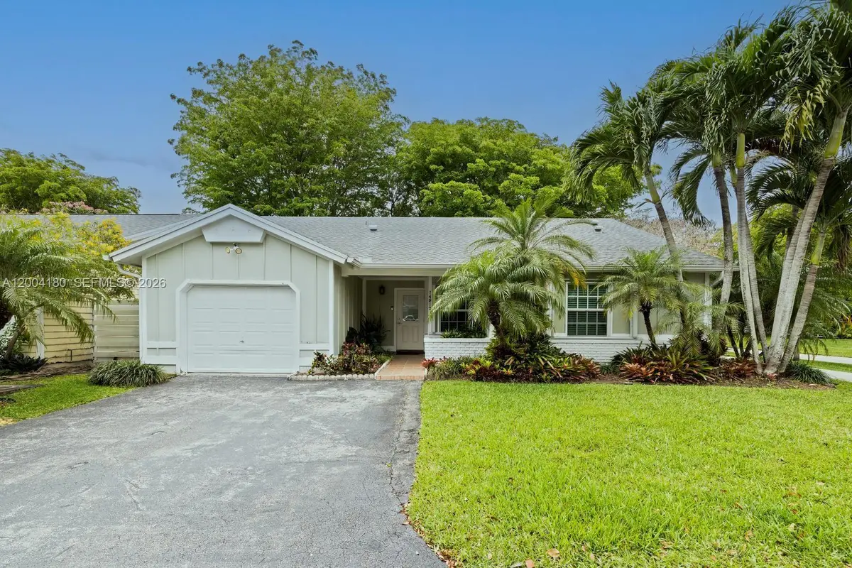 14812 SW 140th Pl, Miami, FL 33186 - #1
